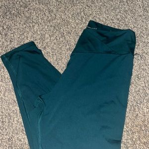 american eagle crossover leggings